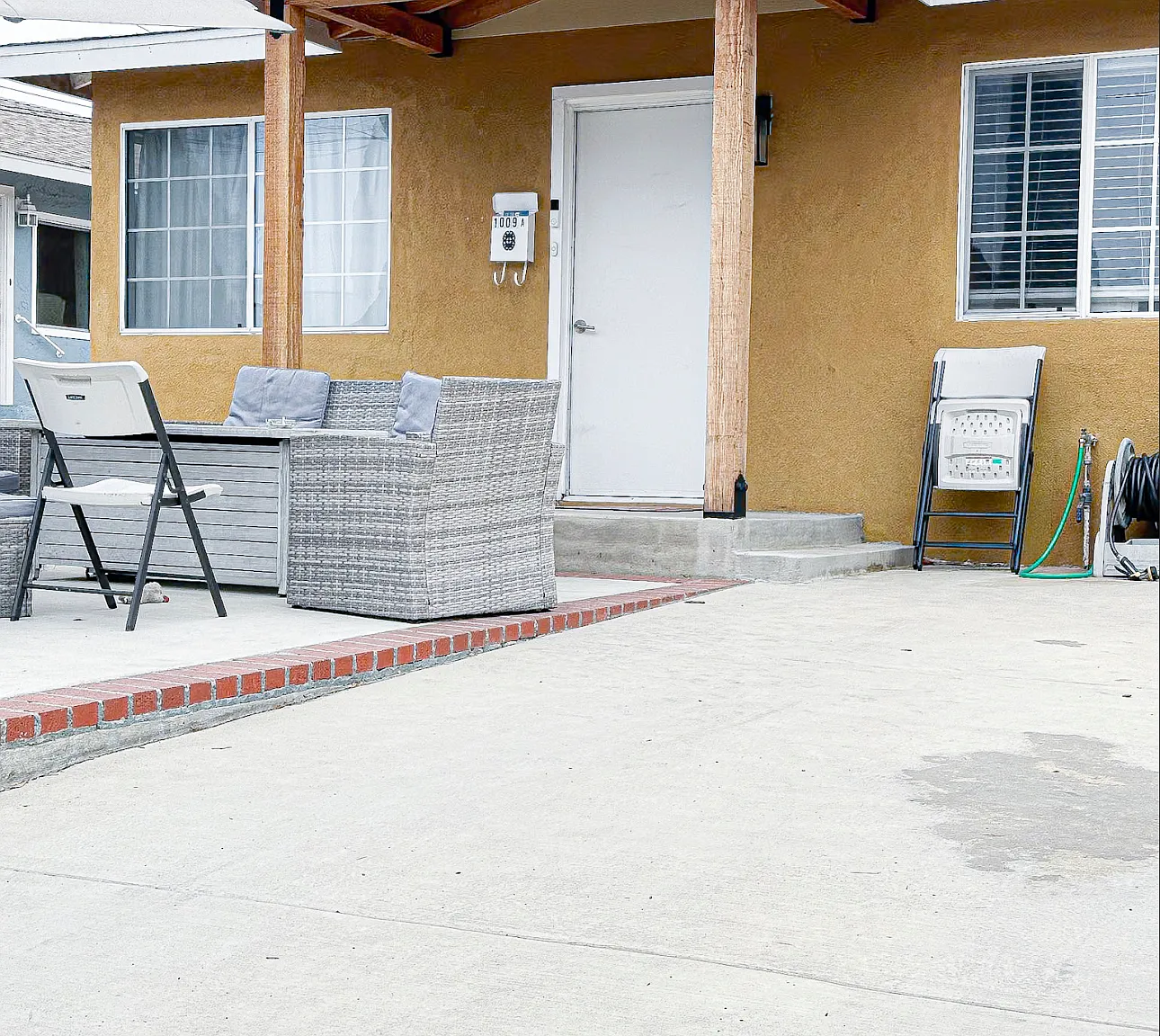 2 bed, 850 sqft, $2,800 — Photo 2
