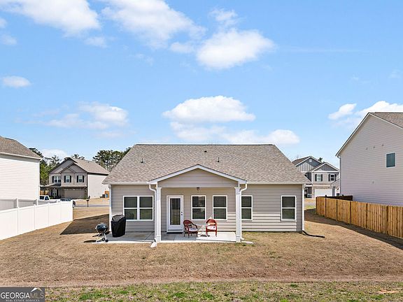 5th image of 9 Mossy Oaks Ln