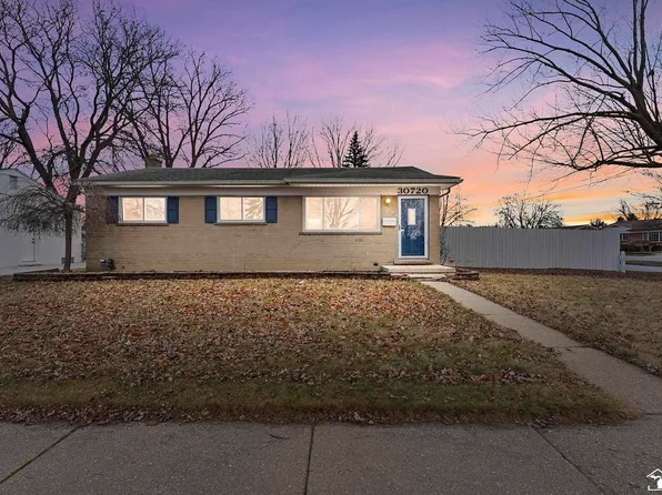 30720 Bradner Dr, Warren, MI 48088