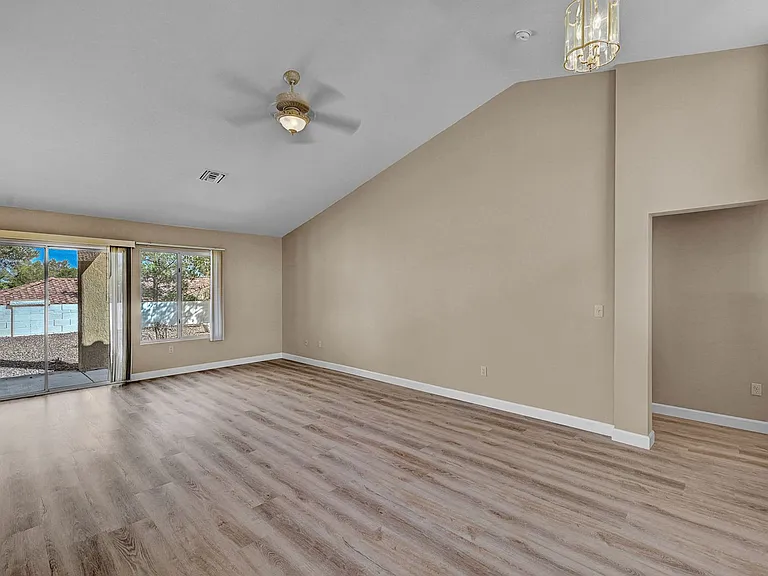 2836 Billy Casper Dr — Photo 5