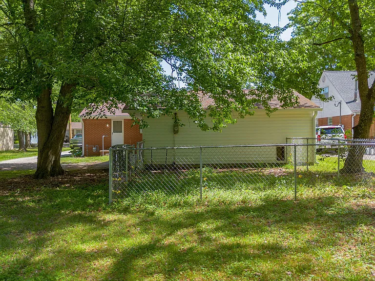 315 N 31st St — Photo 33