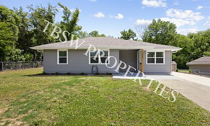 1st image of 1325 N 94th St