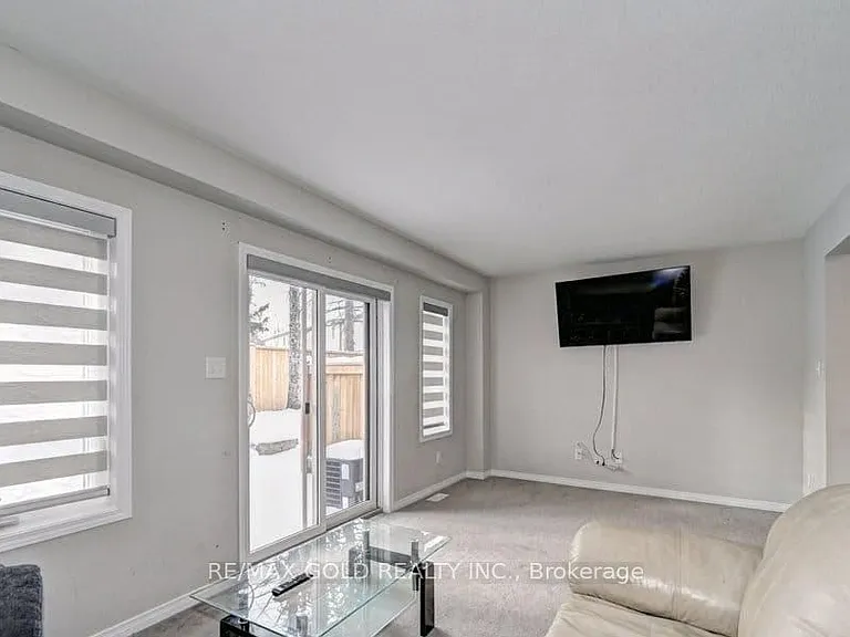 50 Pinnacle Dr #35 — Photo 6