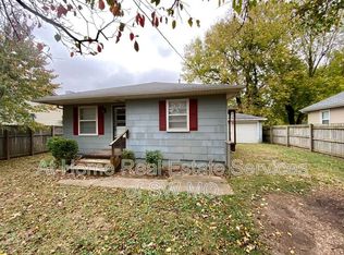 1222 N Farmer Ave, Springfield, MO 65802
