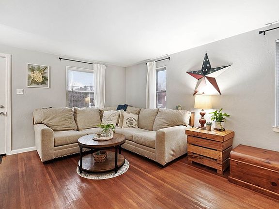 5th image of 212 Verna Dr