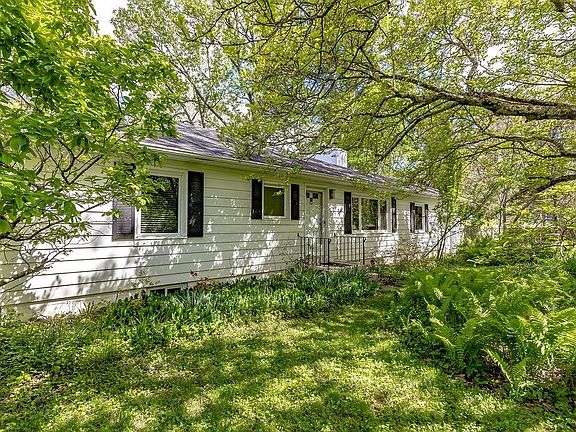 2nd image of 5372 Coulter Ln