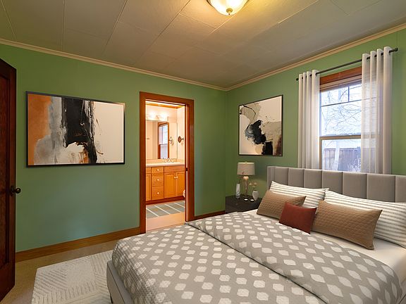 BEDROOM 2