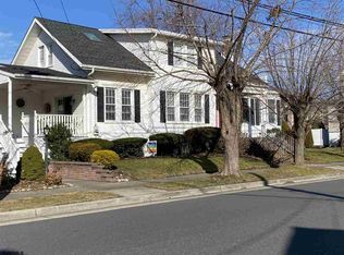 8605 Winchester Ave, Margate, NJ 08402