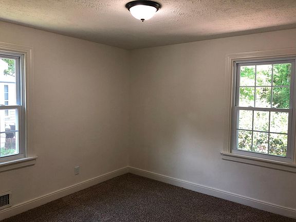4th image of 2519 Alexander Ave