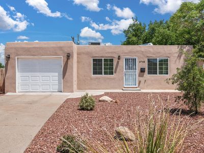 3705 Palo Duro Ave NE, Albuquerque, NM, 87110