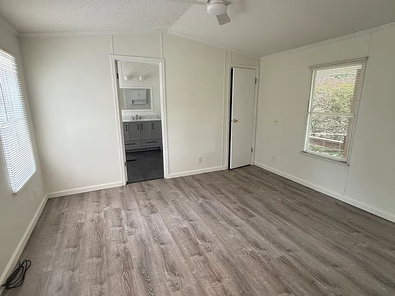 172 School House Rd — Photo 6