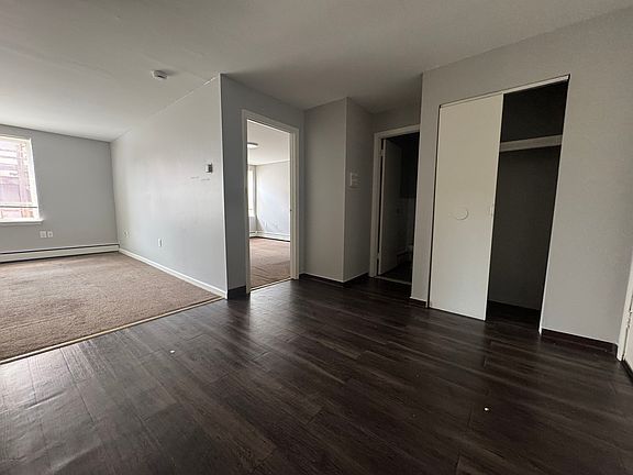 4th image of 887-C01 Asylum Ave #C1