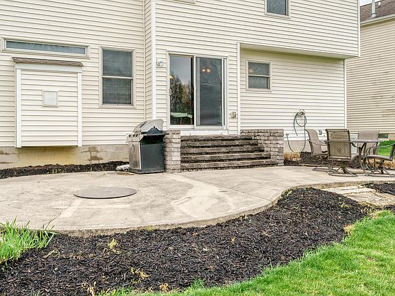 5th image of 5622 Genoa Farms Blvd