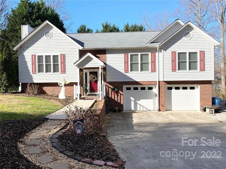 1st image of 3333 Wren Cir
