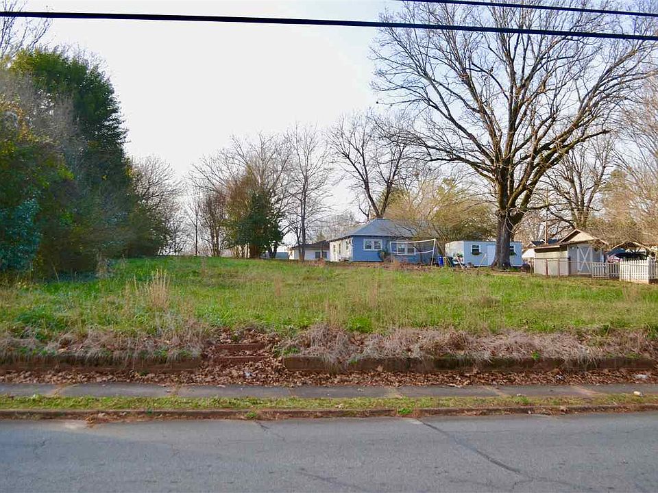 2nd image of 1505 Spindale St