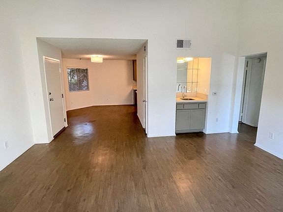 3rd image of 11970 Walnut Ln APT 203