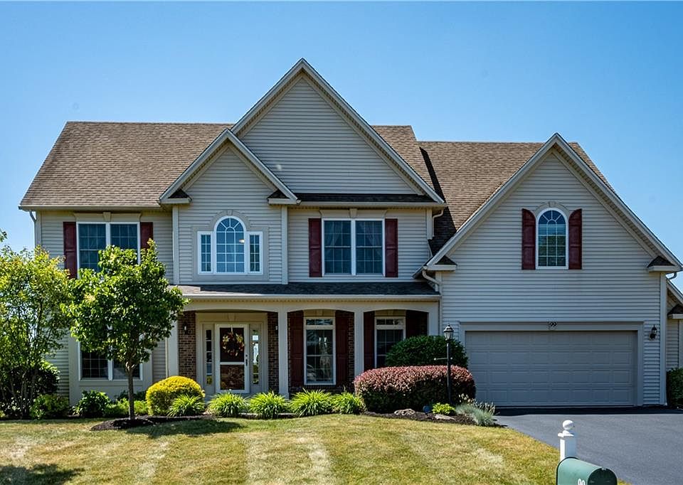 1st image of 99 Woodgreen Dr