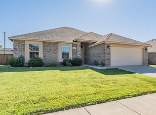 710 Hadley Ln, Valley View, TX 76272