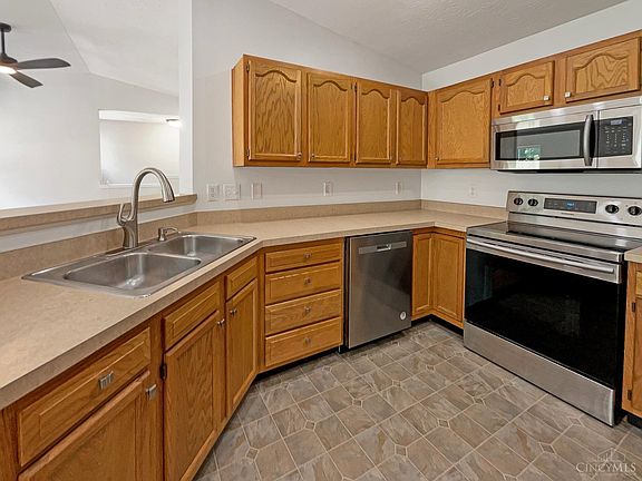 3rd image of 7148 English Dr