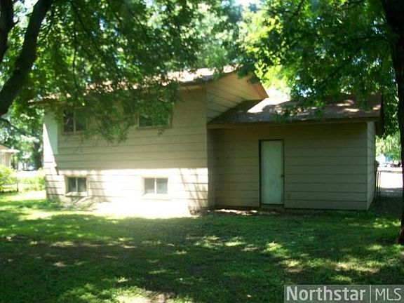 3rd image of 23241 Yucca St NW