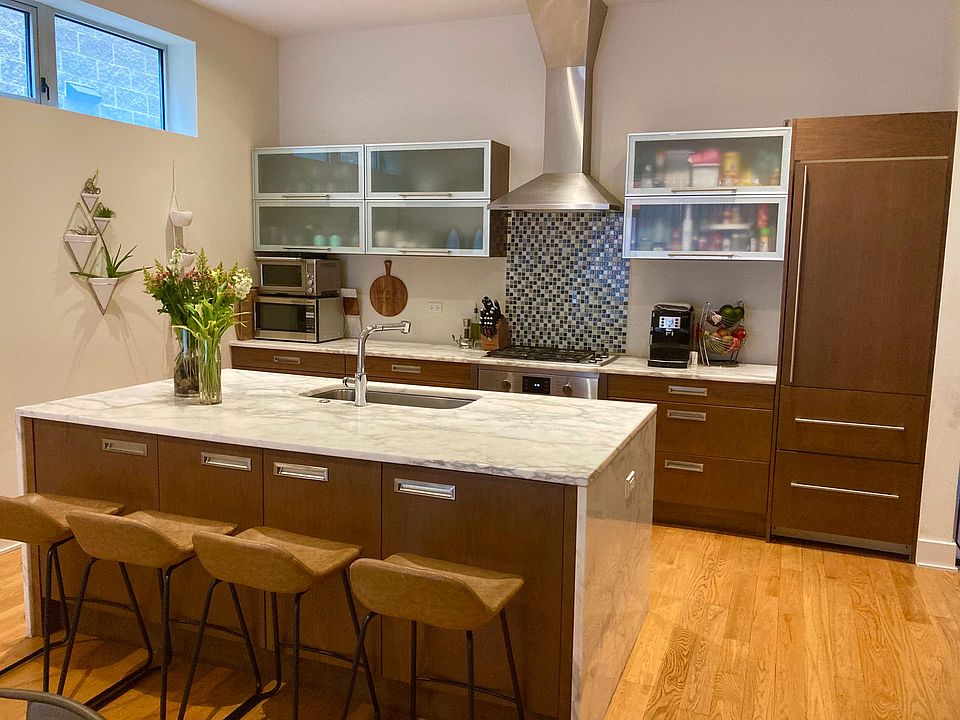 1st image of 2736 N Southport Ave #1