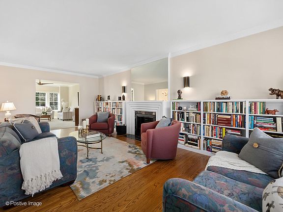 3rd image of 838 N Kensington Ave