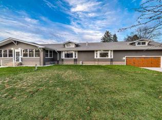 314 E Brayton Rd, Mount Morris, IL 61054