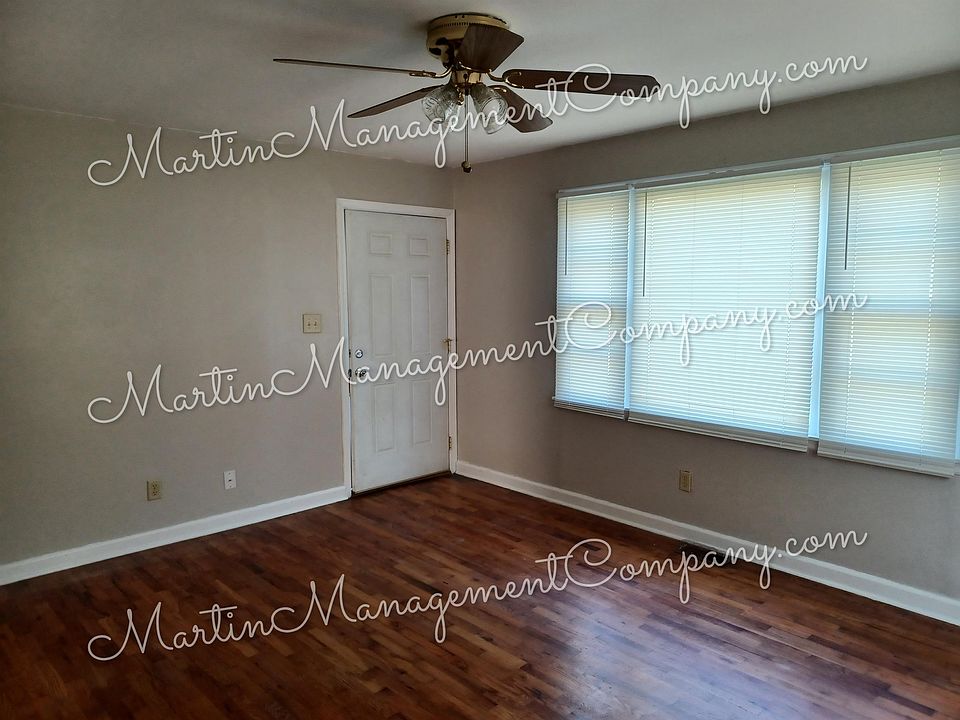 1002 S Murray Ave, Sedalia, MO 65301 Zillow