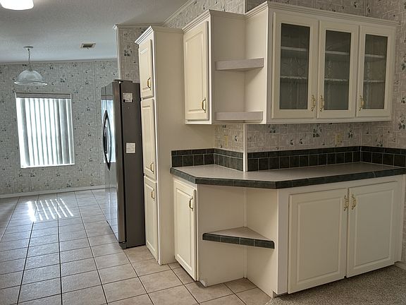 5th image of 2255 Grand Traverse Cir #P04
