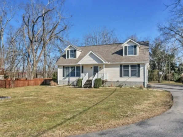 113 Caruthers Ave, Lebanon, TN 37087