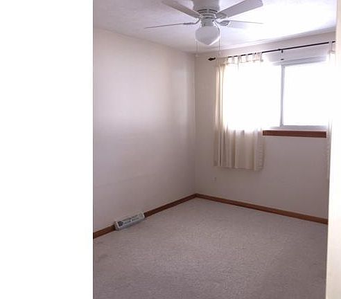 4th image of 24354 Vincent Dr