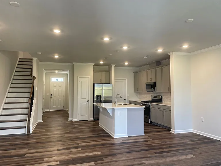 5016 Pufa St — Photo 2