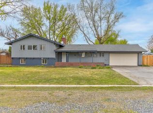 915 W Madrona Ave, Hermiston, OR 97838