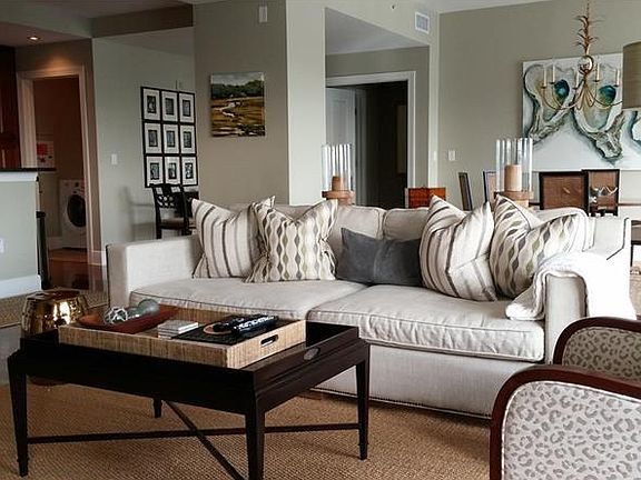 3rd image of 1238 E Kennedy Blvd Unit 805