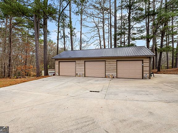 3rd image of 751 Brimer Rd