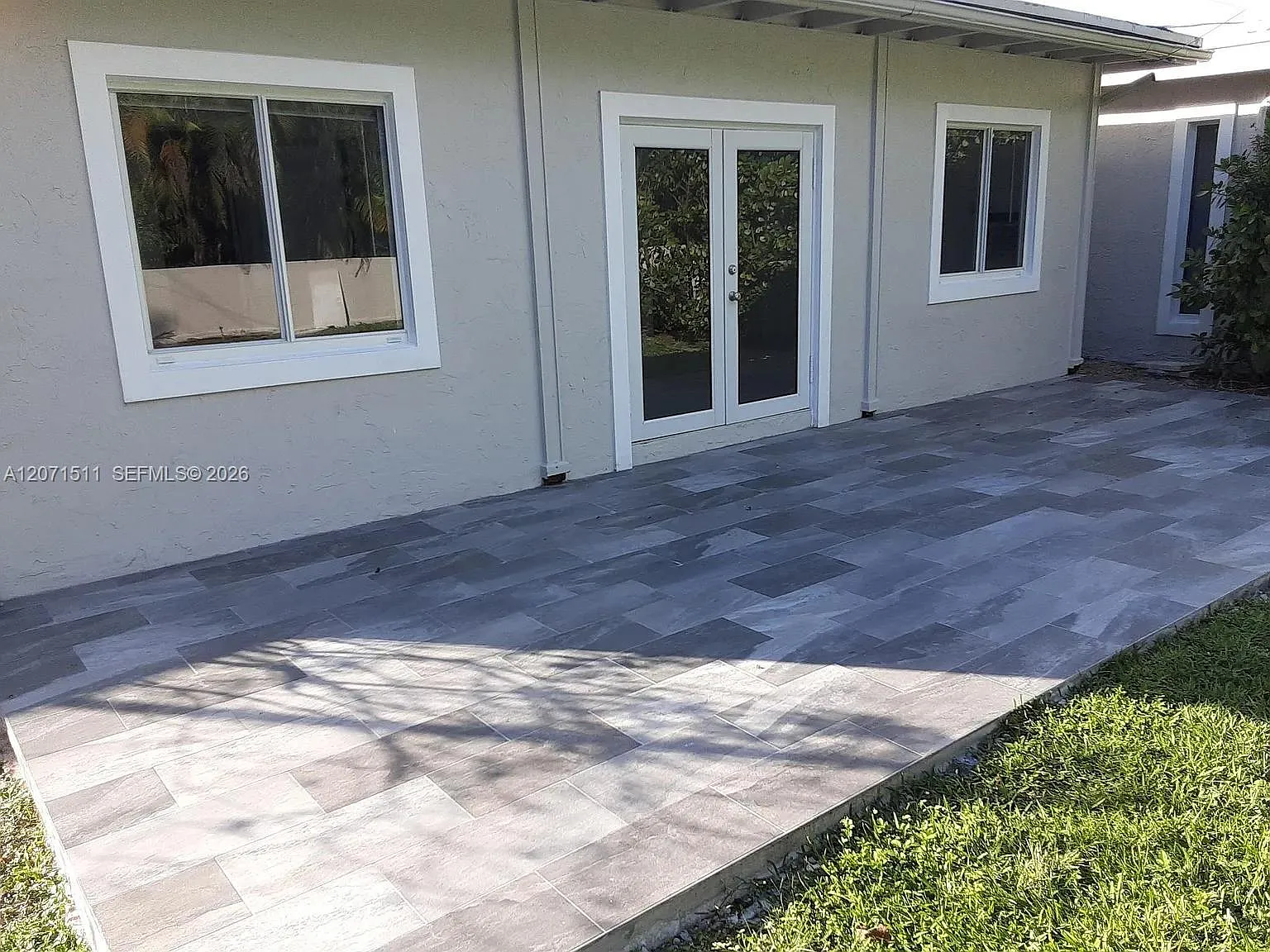 Suniland Estates — Photo 1