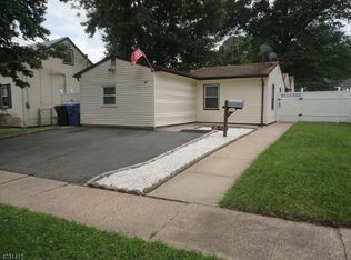 93 Star St, Iselin, NJ 08830