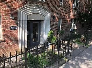 4884 Macarthur Blvd NW #308, Washington, DC 20007