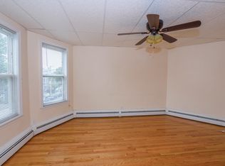 220 W 6th St #2, Boston, MA 02127