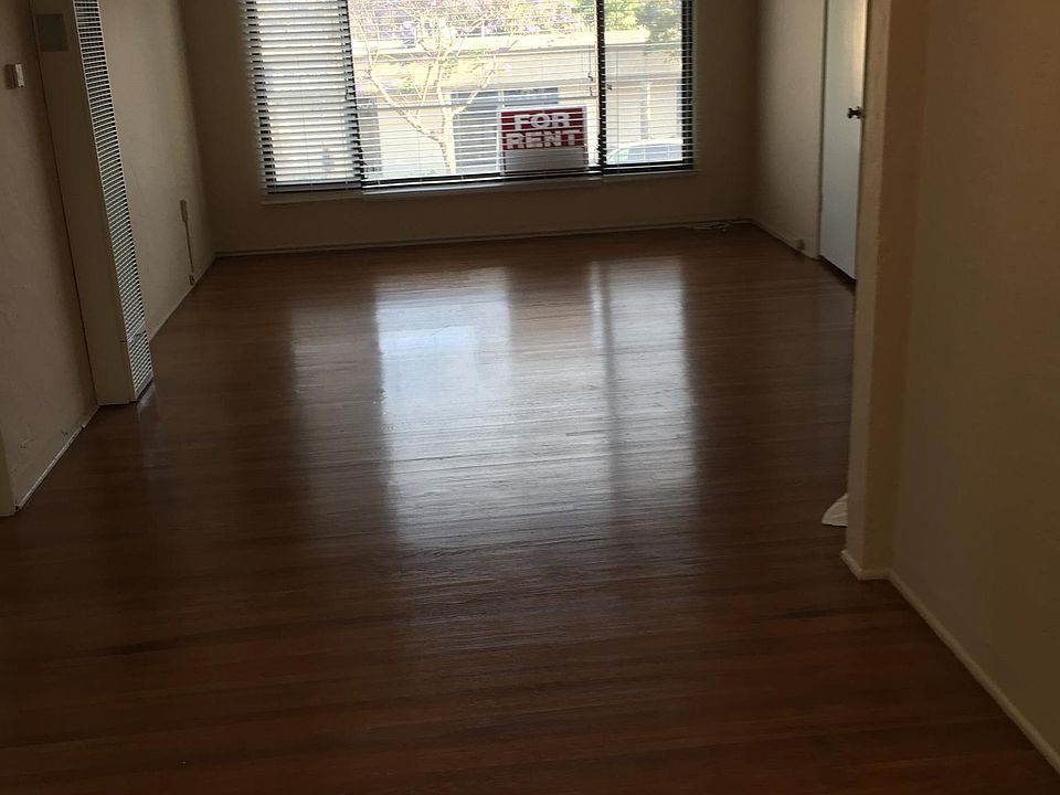 1st image of 228 W Washington St