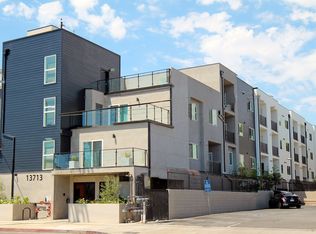 (6123) Oxnard View Apartments, Van Nuys, CA 91401