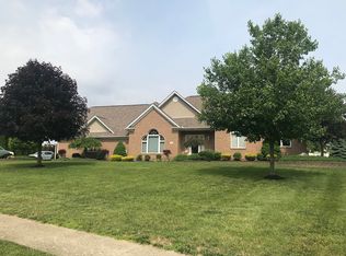 105 Megan Ln, Bellevue, OH 44811