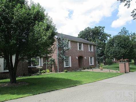 2nd image of Pinewood Dr