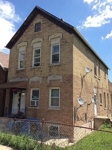2nd image of 3755 S Wood St