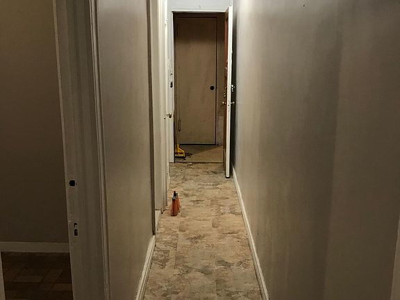 5th image of 1429 Leland Ave APT 1R
