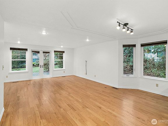 5th image of 14930 NE 204th Street