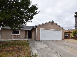 1304 Lois Ln, Suisun City, CA 94585