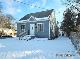 842 Spring Ave NE, Grand Rapids, MI 49503