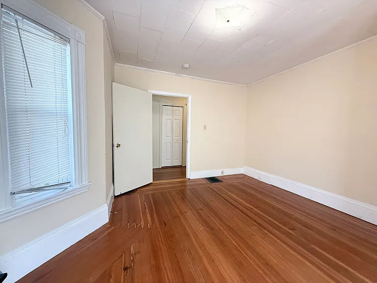 53 Litchfield St #1 — Photo 7