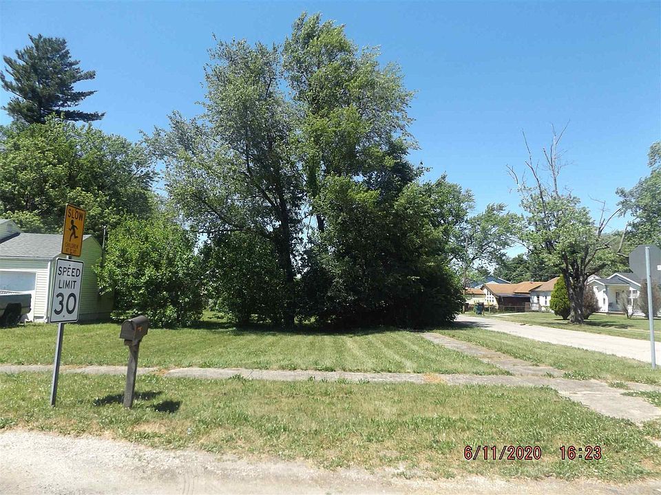 1st image of 2400 E Highland Ave